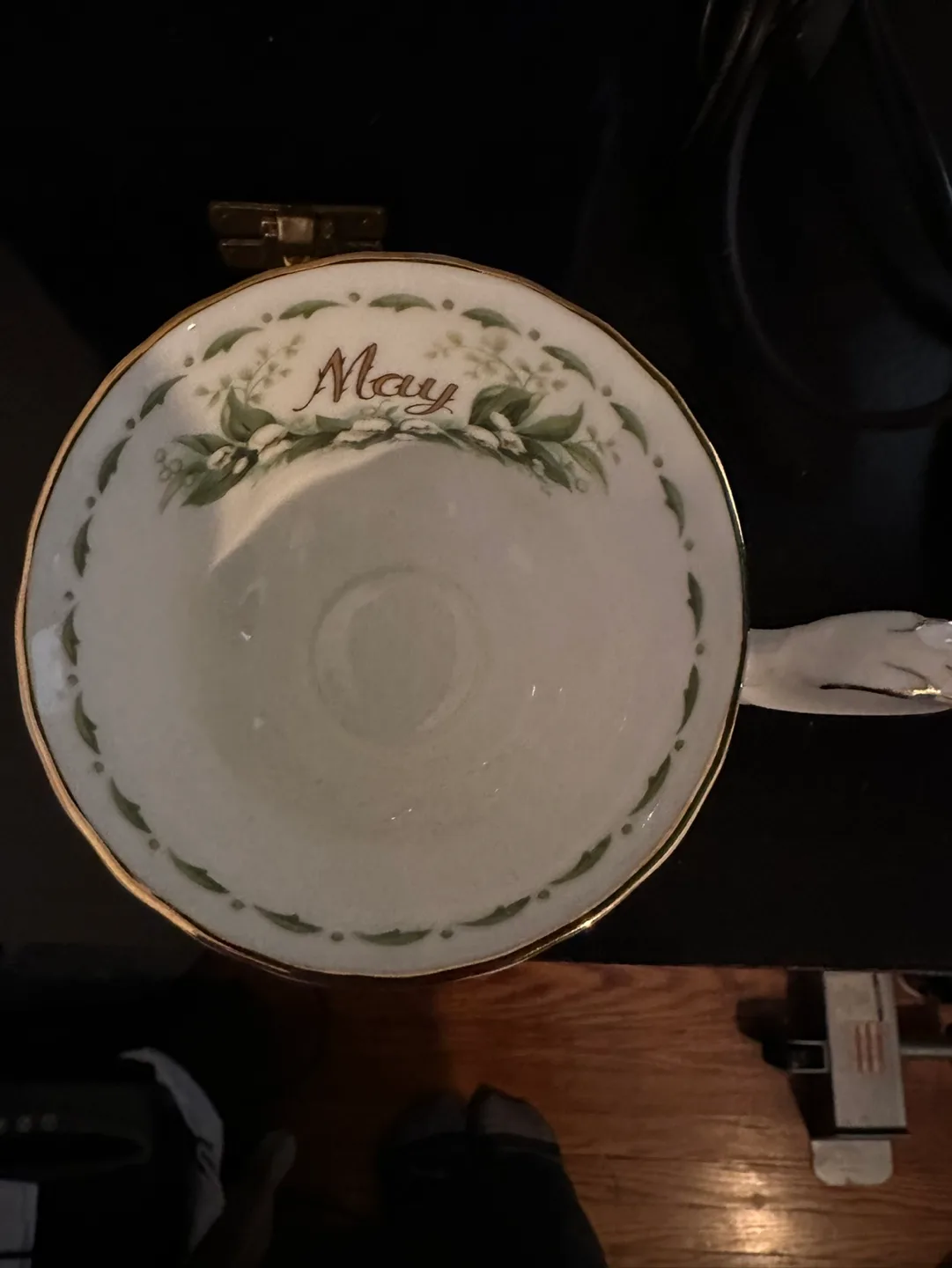 Royal Albert May Flower of the Month Teacup image indicator(3)