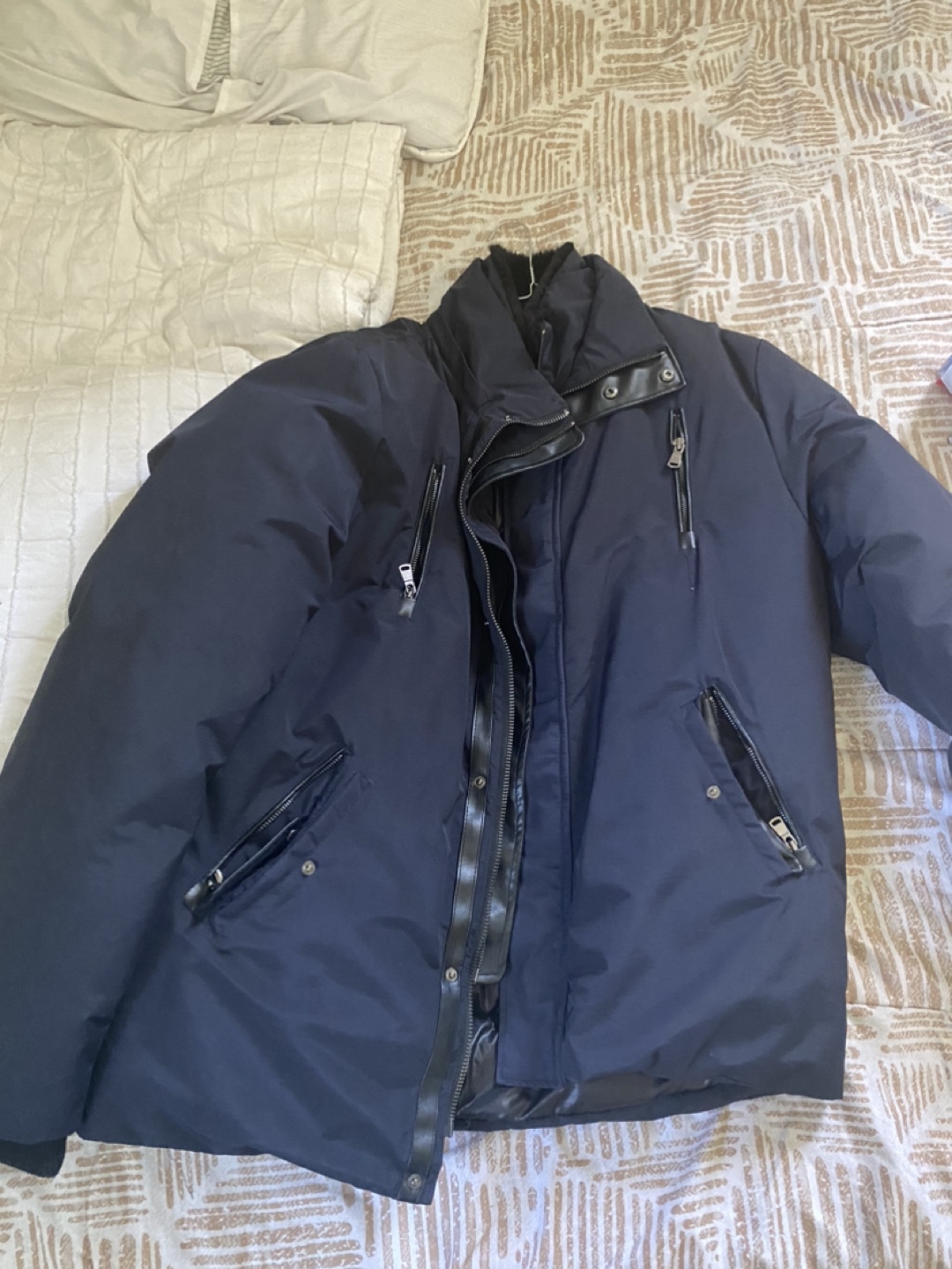 Men's Black Winter Jacket - photo 2