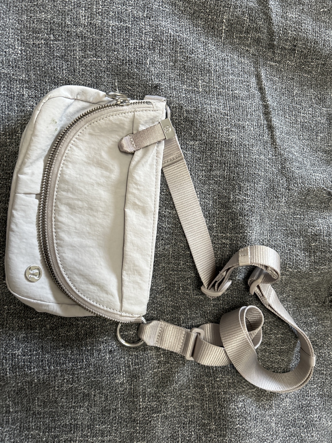 Lululemon Everywhere Belt Bag