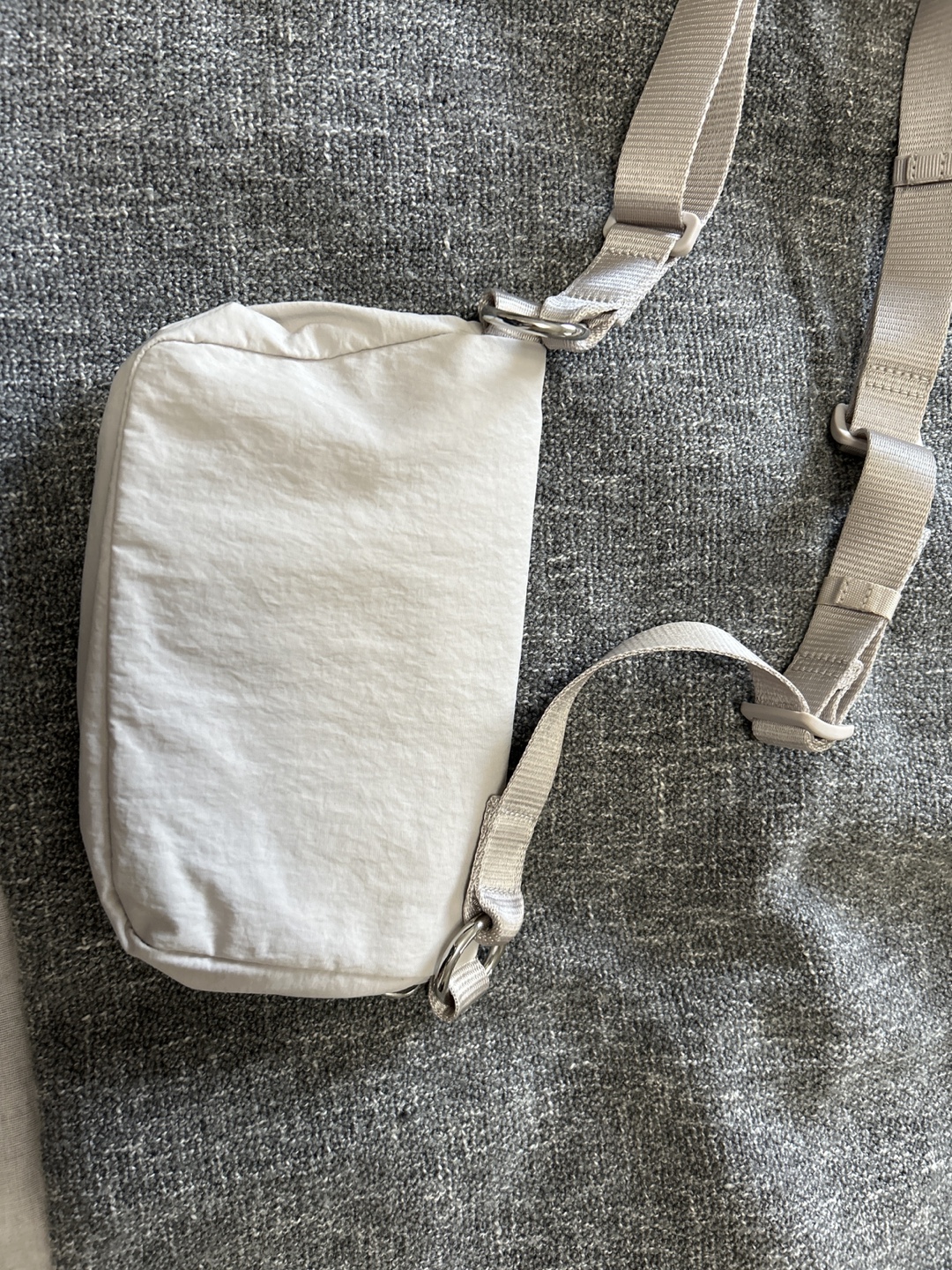 Lululemon Everywhere Belt Bag - photo 2
