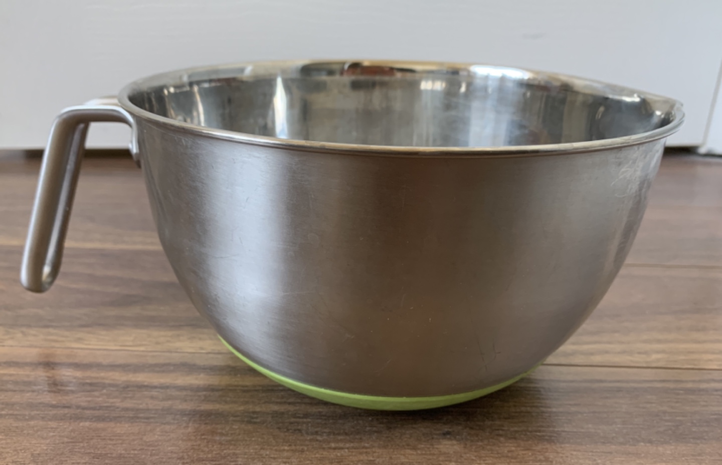 Stainless Steel Mixing Bowl with Handle