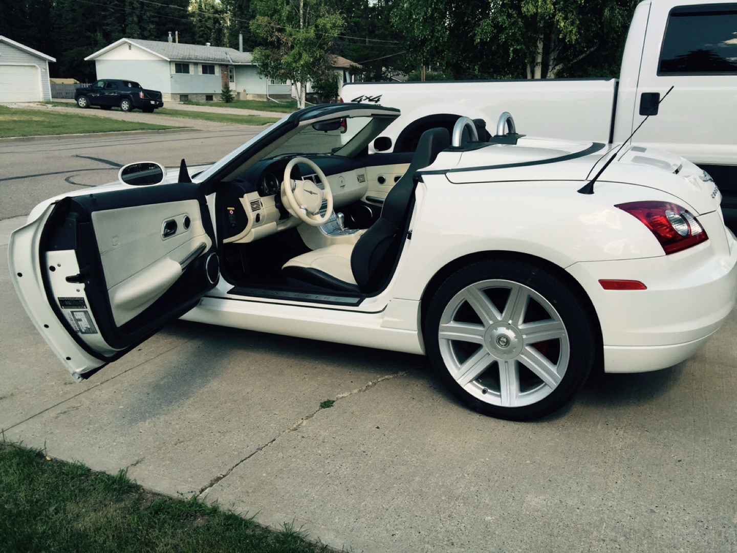 Chrysler Crossfire Convertible - photo 3