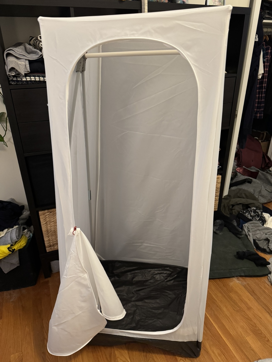 IKEA Vuku White Popup closet