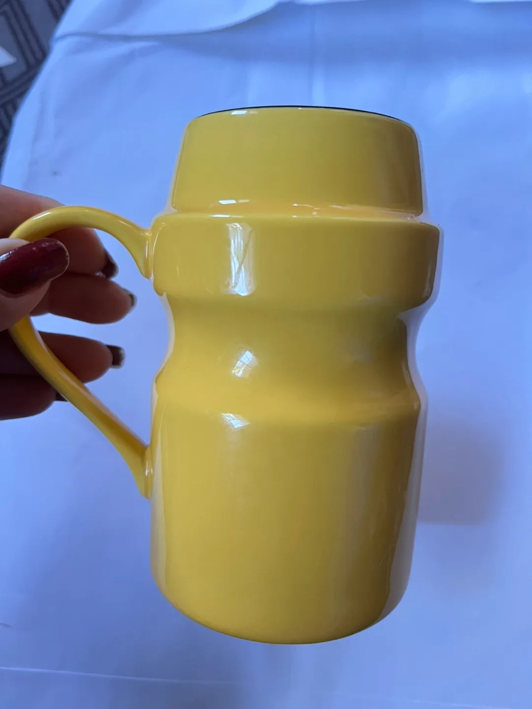 #freecycle Yellow Sweet 'n' Yummy Mug image indicator(4)