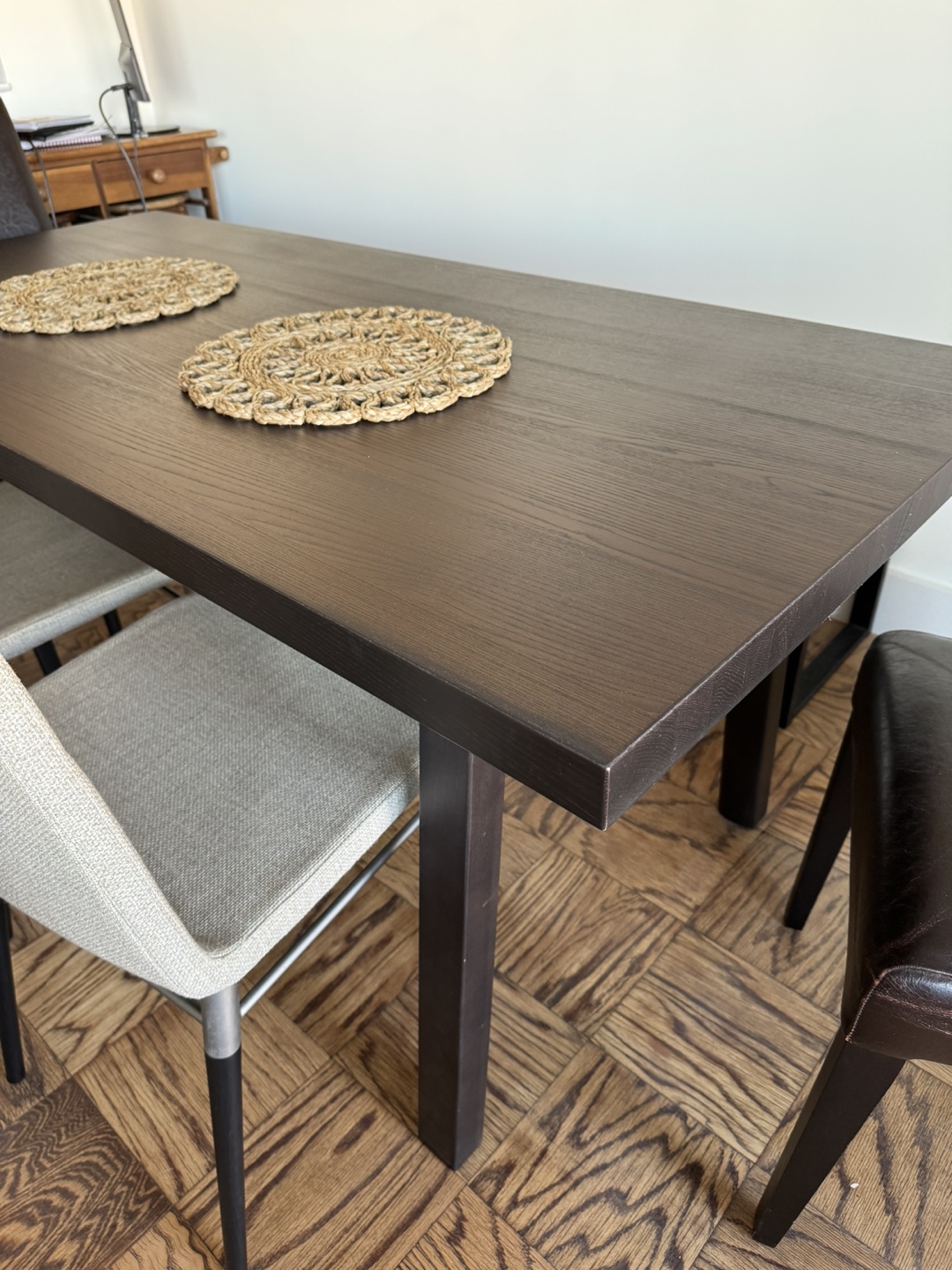Dining Table - photo 4