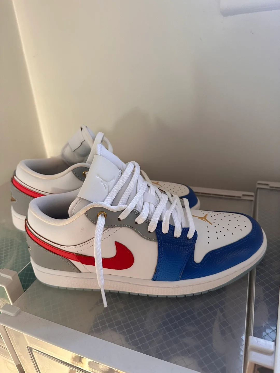 Air Jordan 1 Low thumbnail
