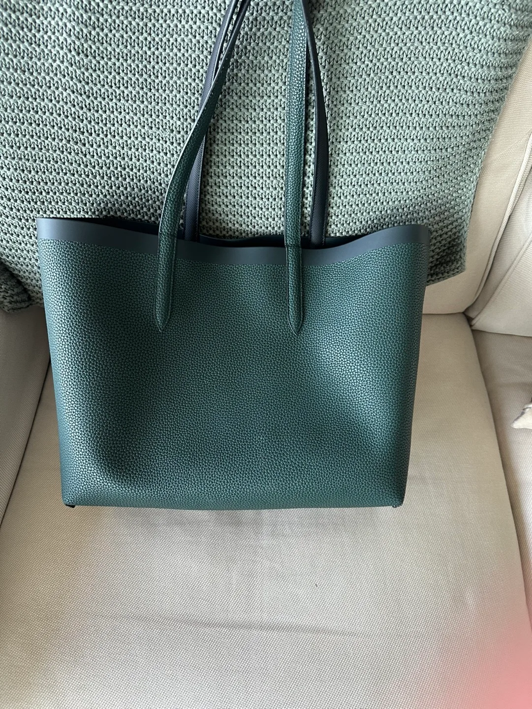 Reversible Women Lacoste Tote with Pouch image indicator(6)