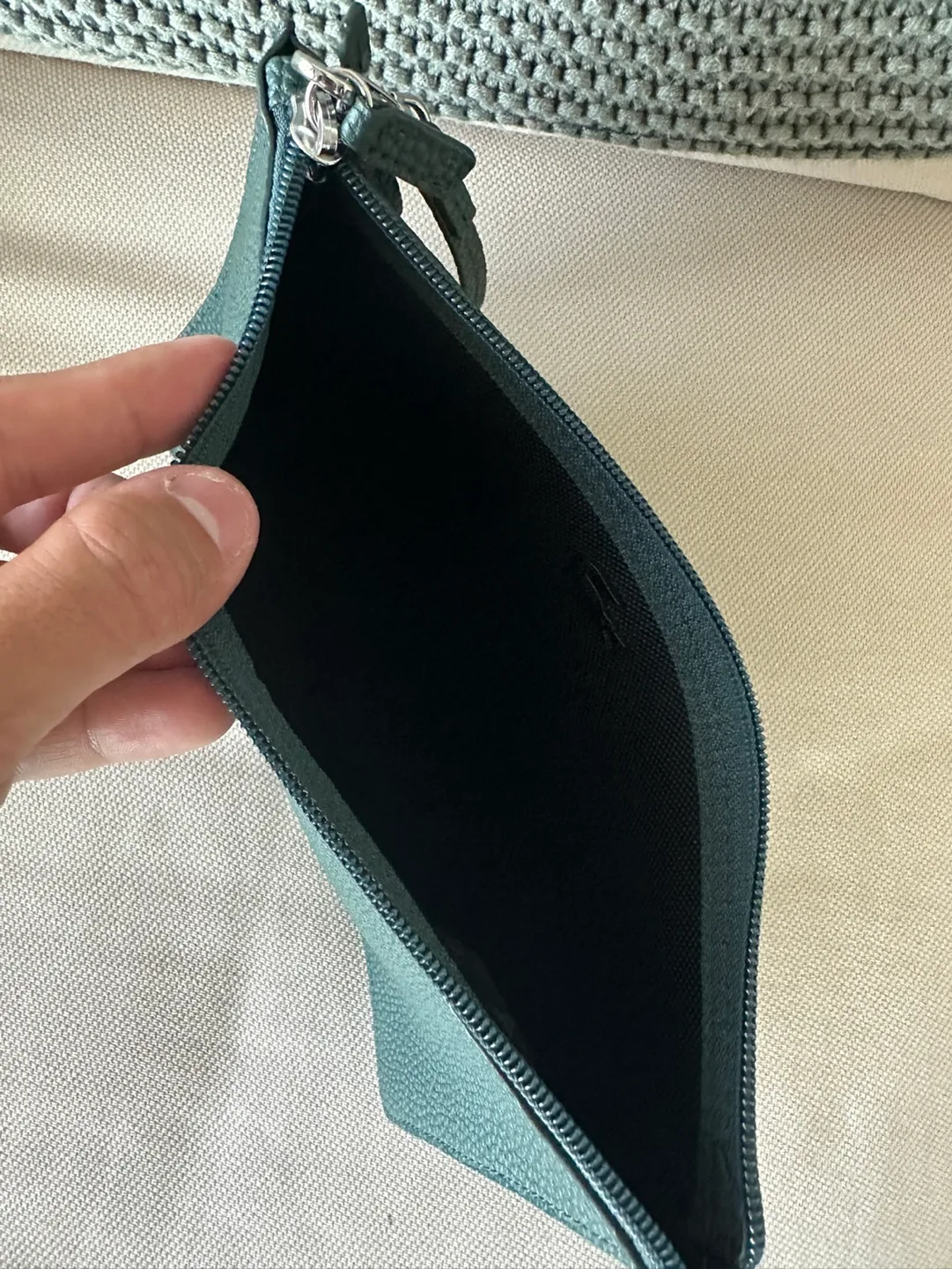 Reversible Women Lacoste Tote with Pouch image indicator(9)