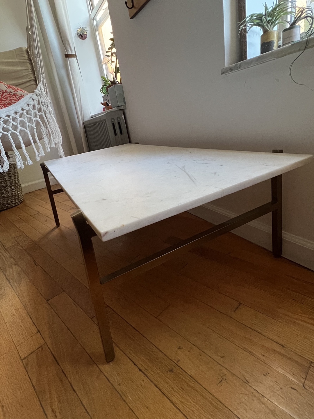 CB2 Slab Large Marble Coffee Table with Brass Base - photo 3