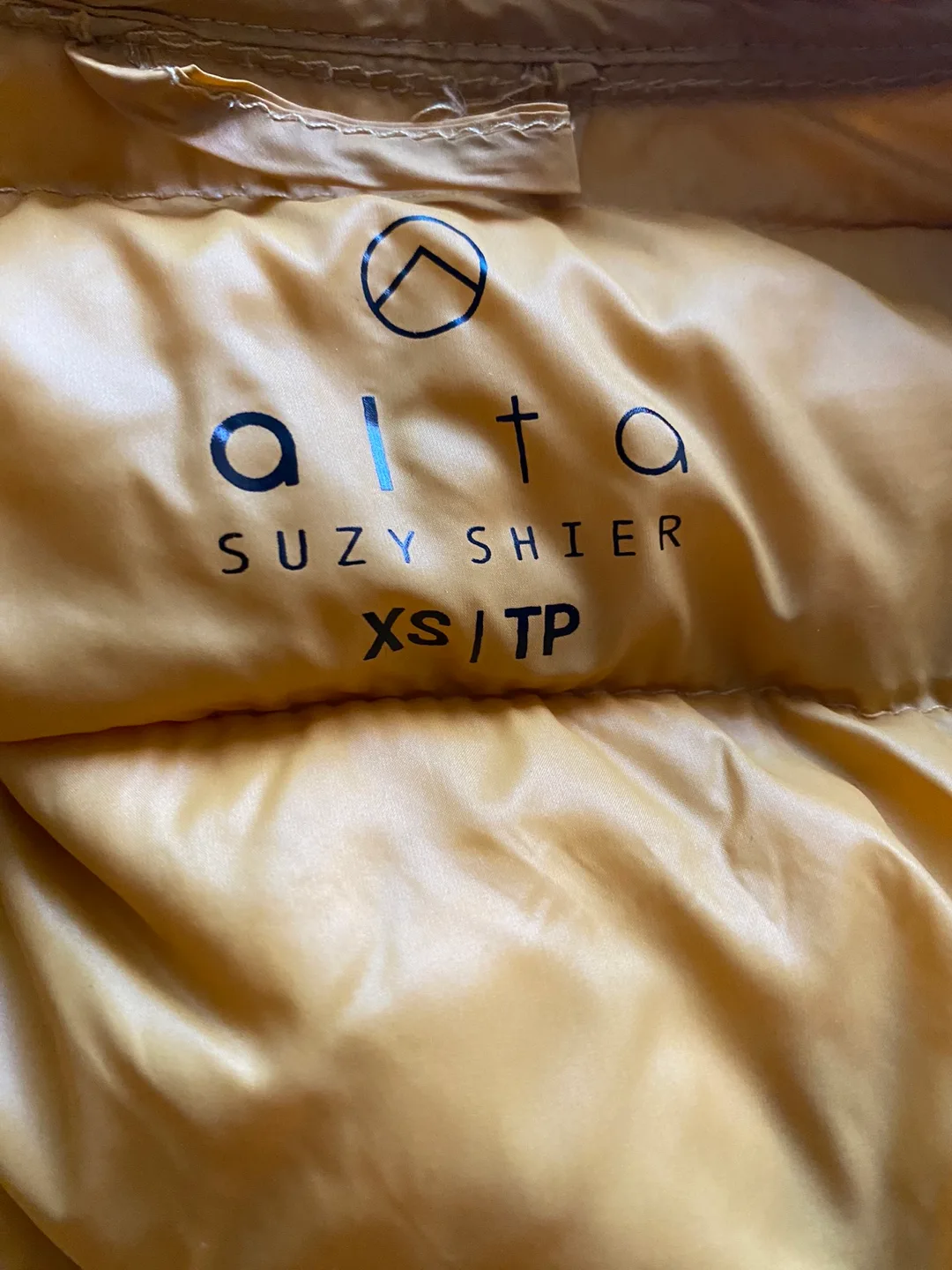 Alta Suzy Shier Puffer Jacket image indicator(2)
