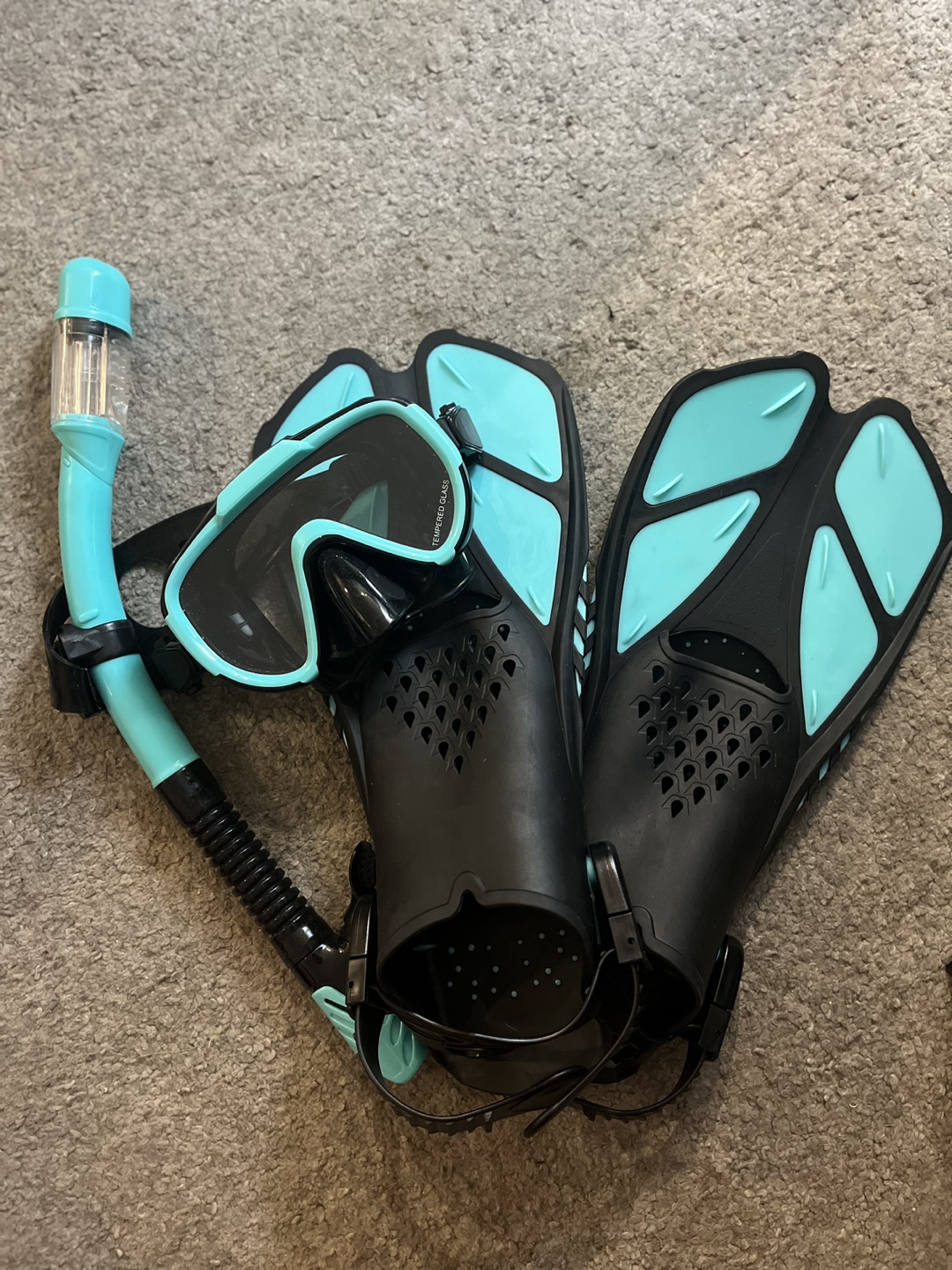 Two Sets of Snorkeling Gear - photo 3