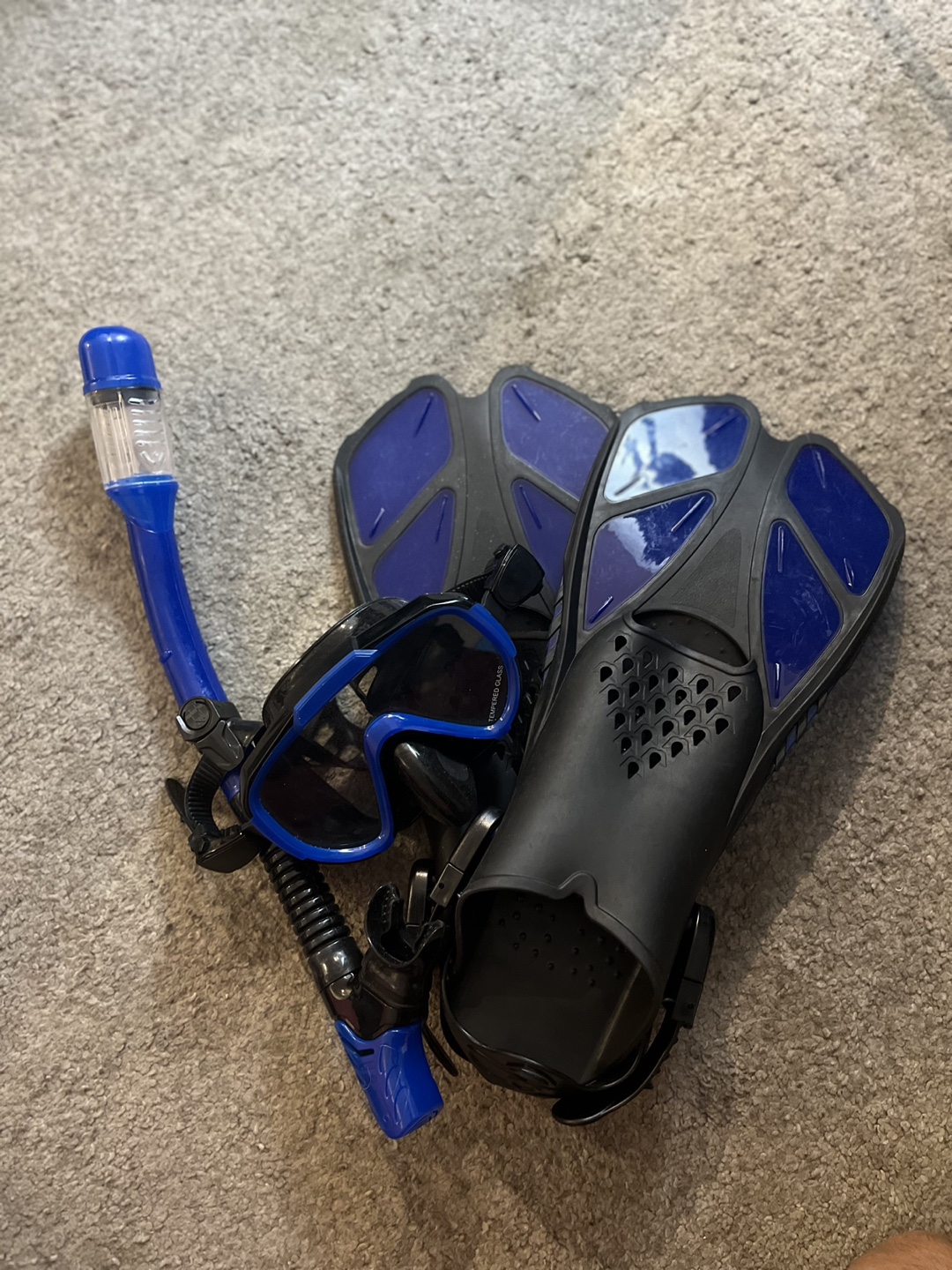 Two Sets of Snorkeling Gear - photo 4