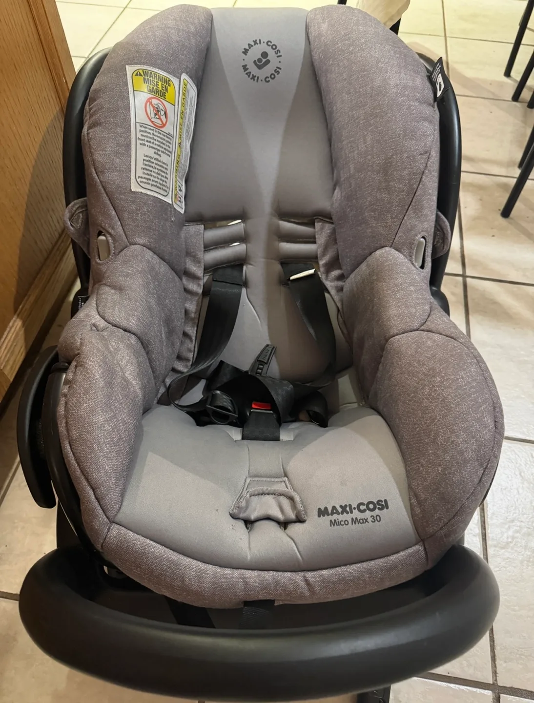Maxi-Cosi Mico Max 30 Infant Car Seat thumbnail