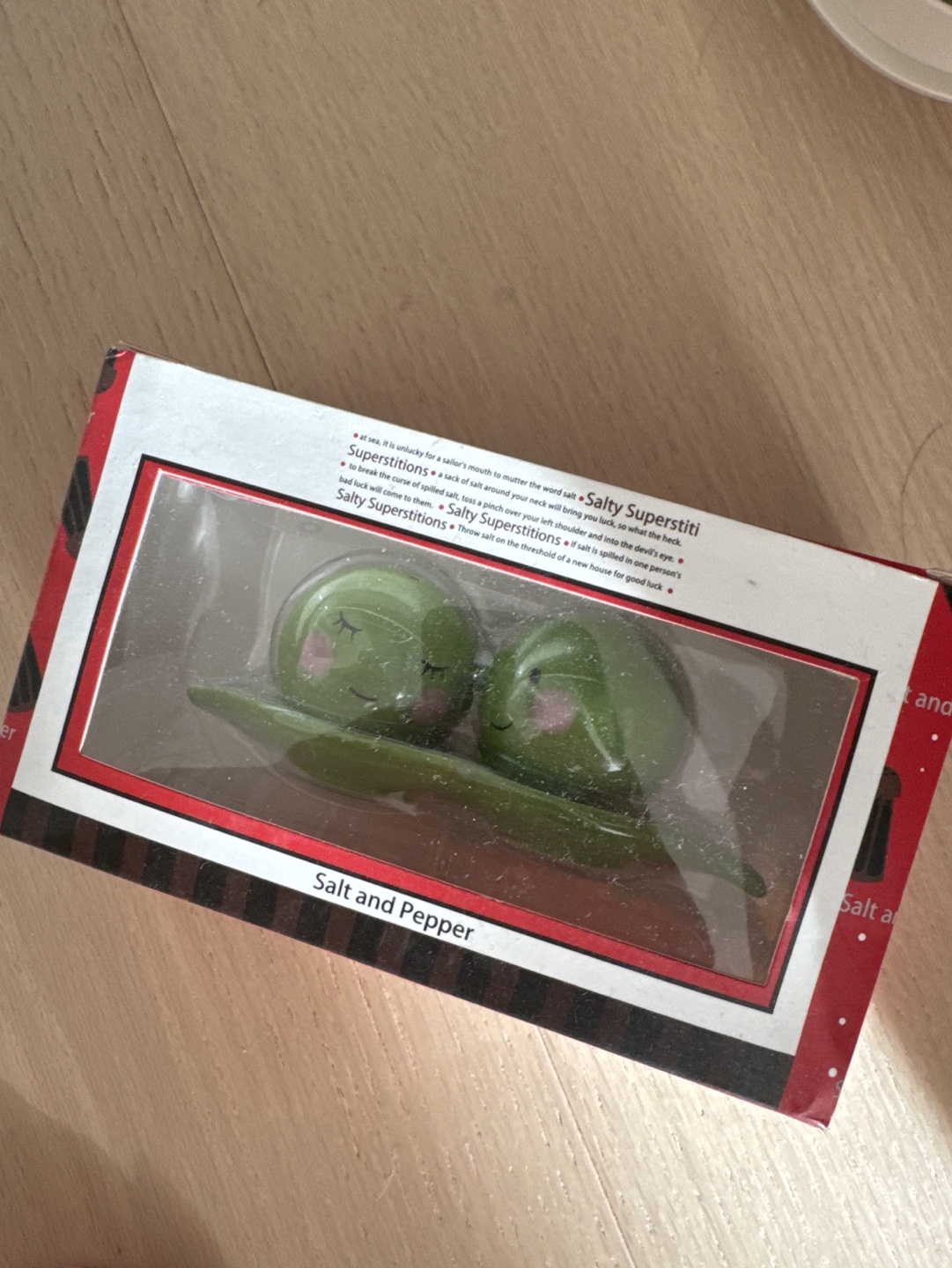 Salt and Pepper Shakers - Pea Pod