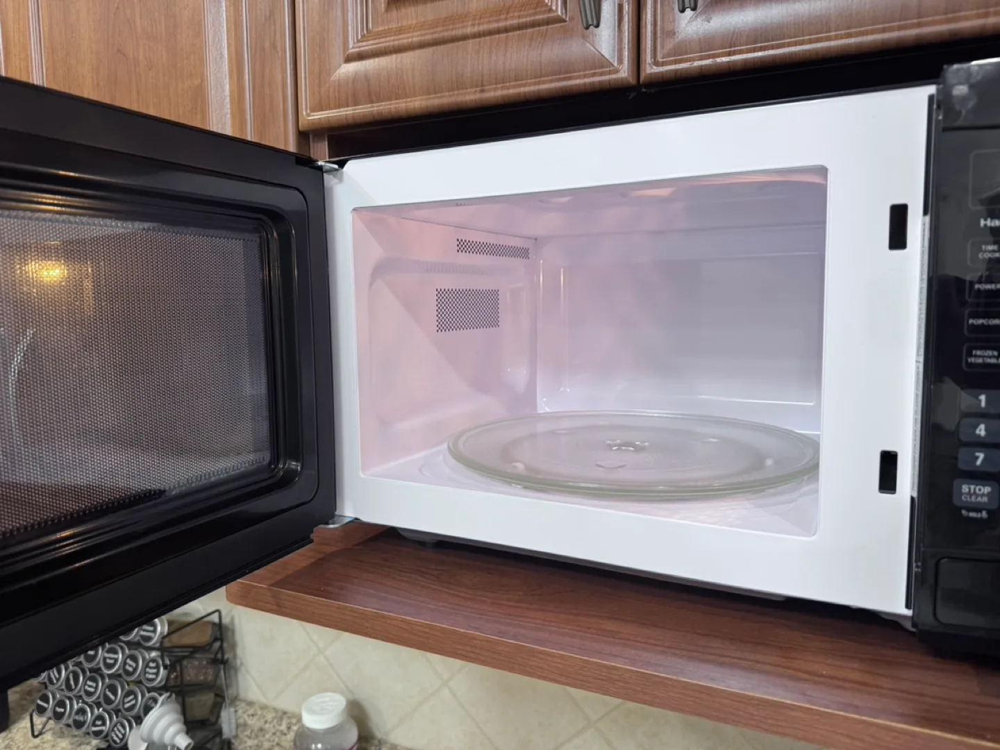 Hamilton Beach 1.1 cu ft Microwave Oven image indicator(2)