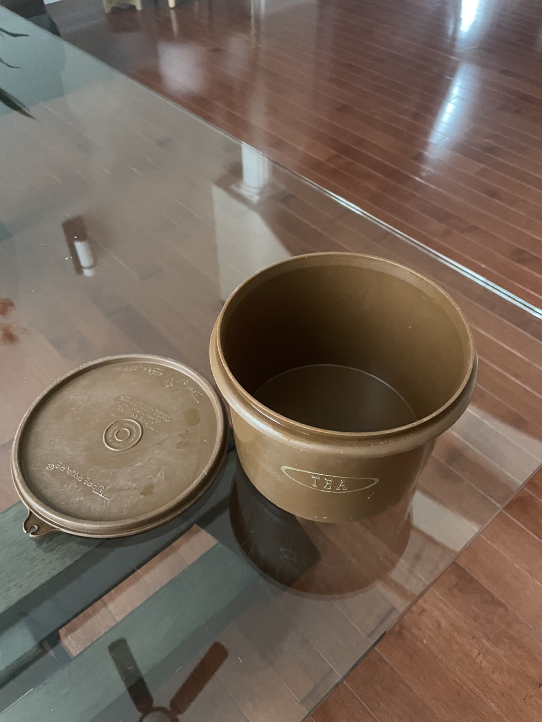 Vintage Tupperware Tea Container - photo 5