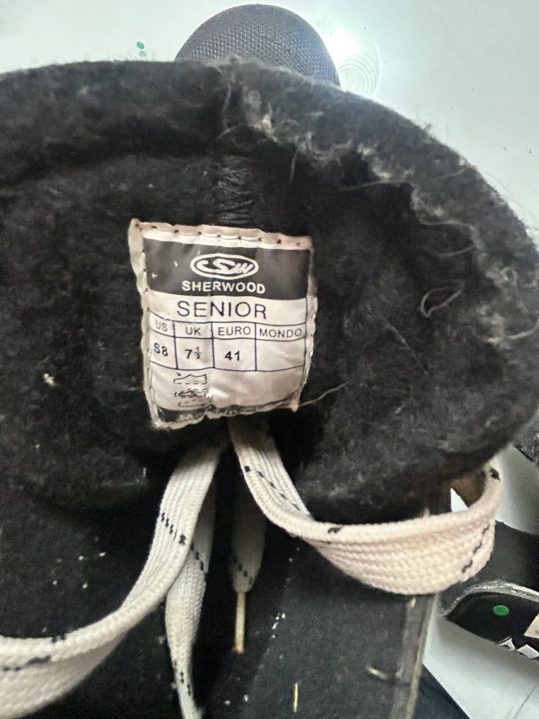 Sherwood Hockey Skates Size 8 image indicator(3)