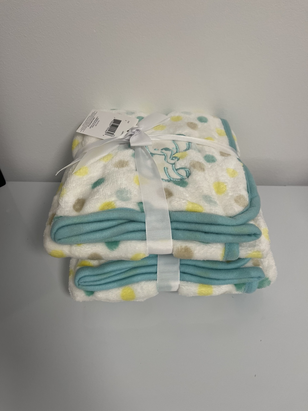 2 New Baby Blanket with Elephant Embroidery - photo 2