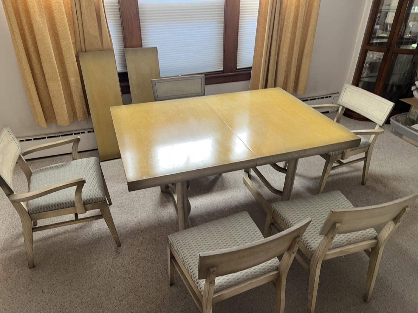 MCM Dining Table and 5 Chairs