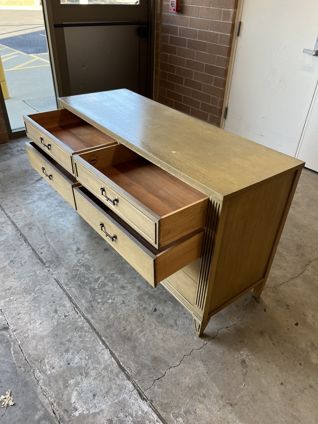 MCM Bassett 6 Drawer Dresser - photo 5