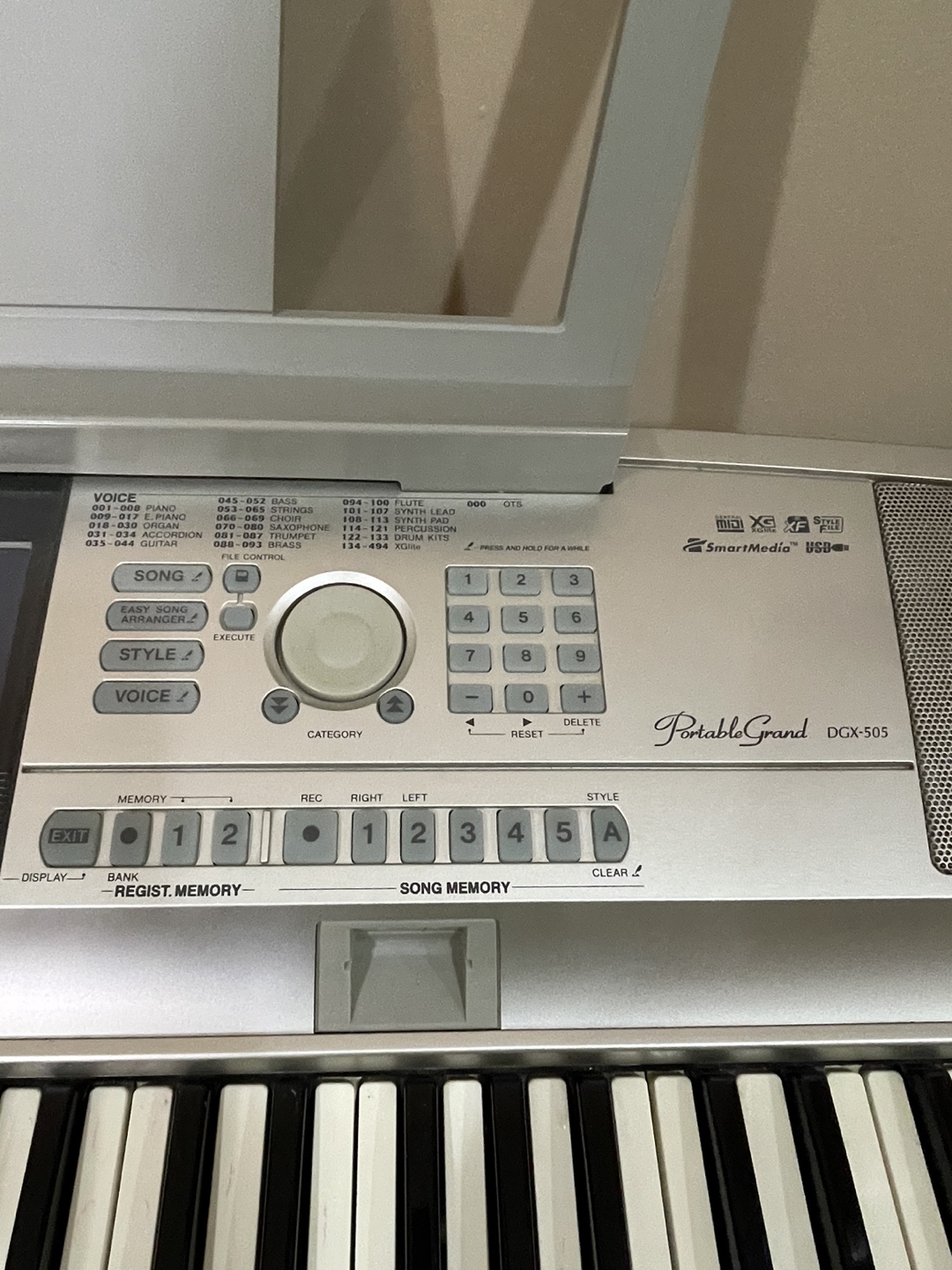 Yamaha DGX-505 Portable Grand Digital Keyboard - photo 4
