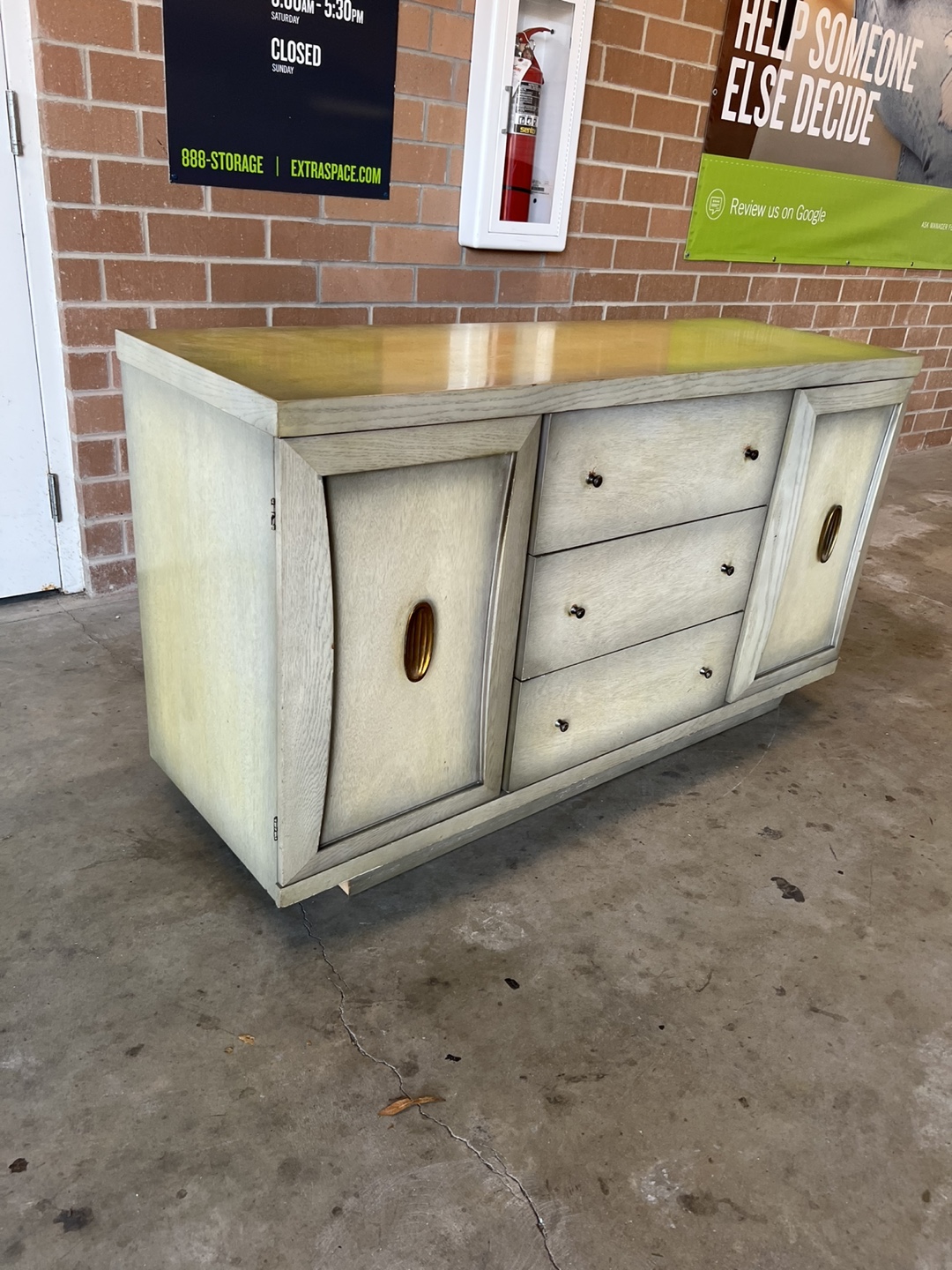 Mid Century Modern Buffet Cabinet - photo 2