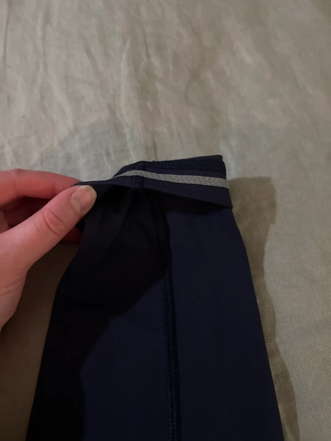 Lululemon speed up legging - 4 image indicator(4)