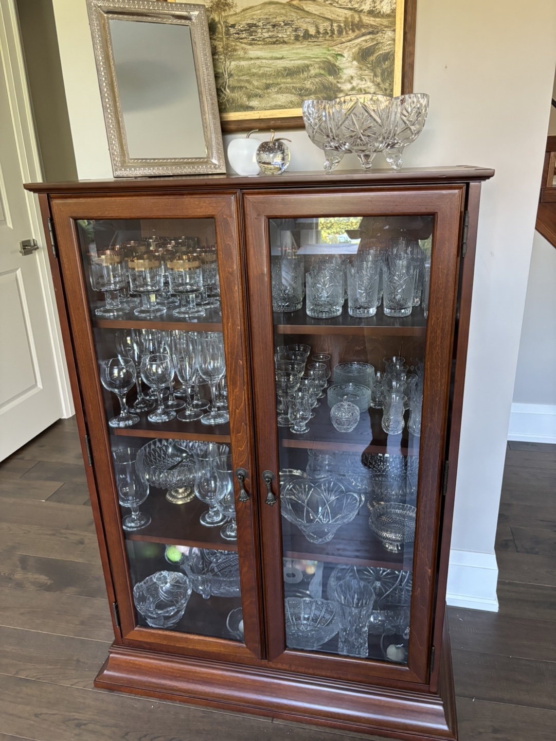 Solid wood China cabinet with display - photo 2