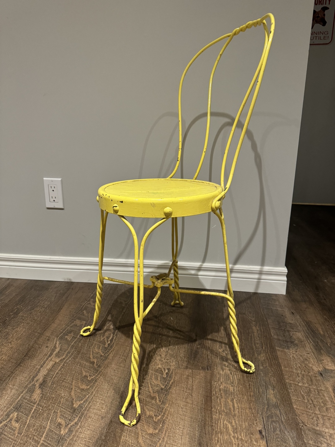 Vintage Yellow chair - photo 2