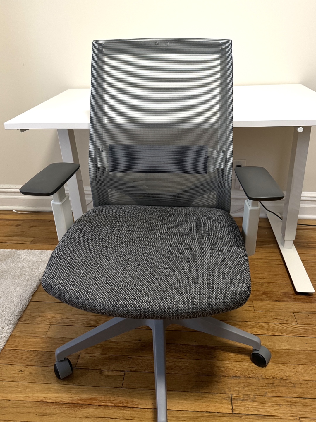 EazeeChairs Ergonomic Mesh Office Chair with Headrest - photo 3