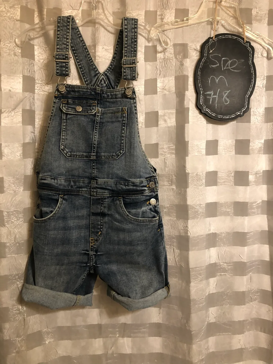 🥕H & M boys Denim Overalls shorts - size 7 thumbnail