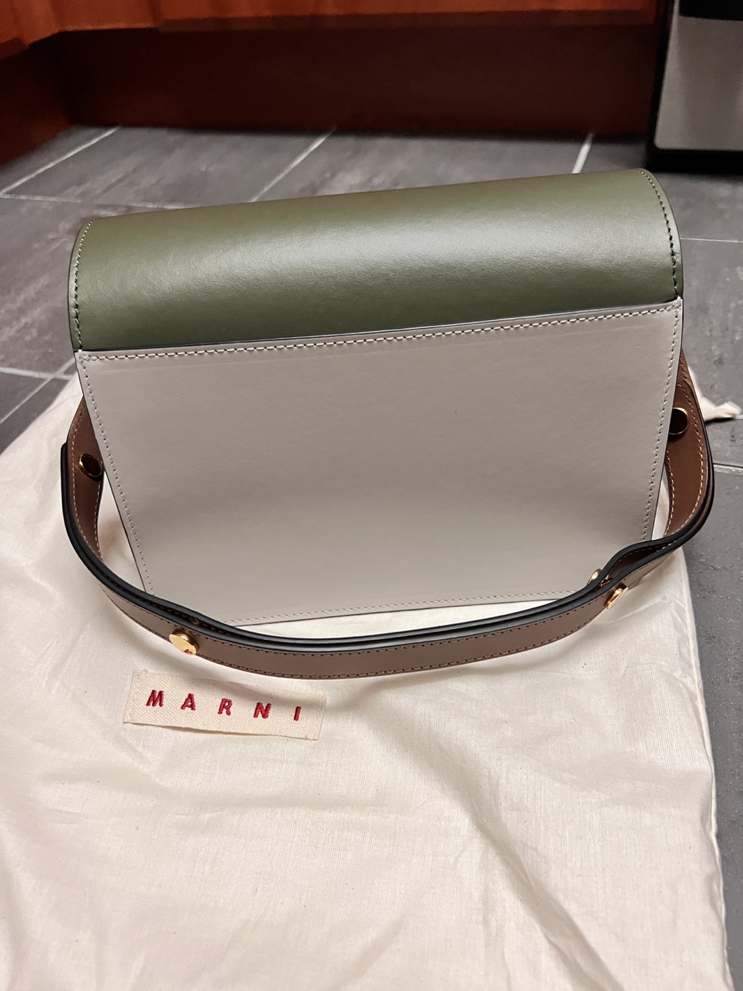 Marni Trunk Leather Shoulder Bag - photo 5