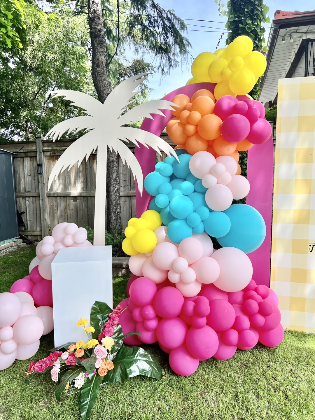 Aloha Themed Birthday Party - photo 3