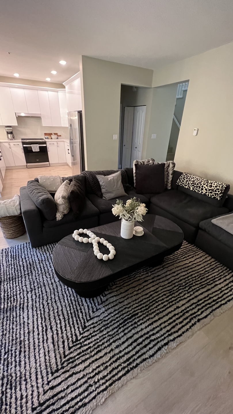 Black rattan coffee table