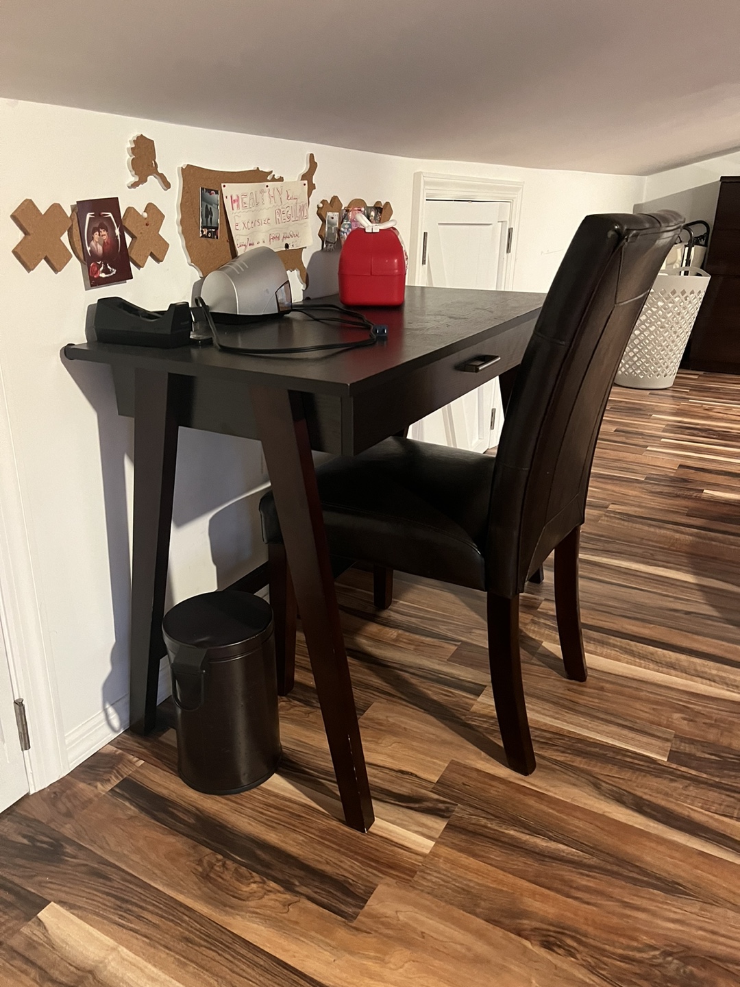 Small Writing Desk with chair - photo 3