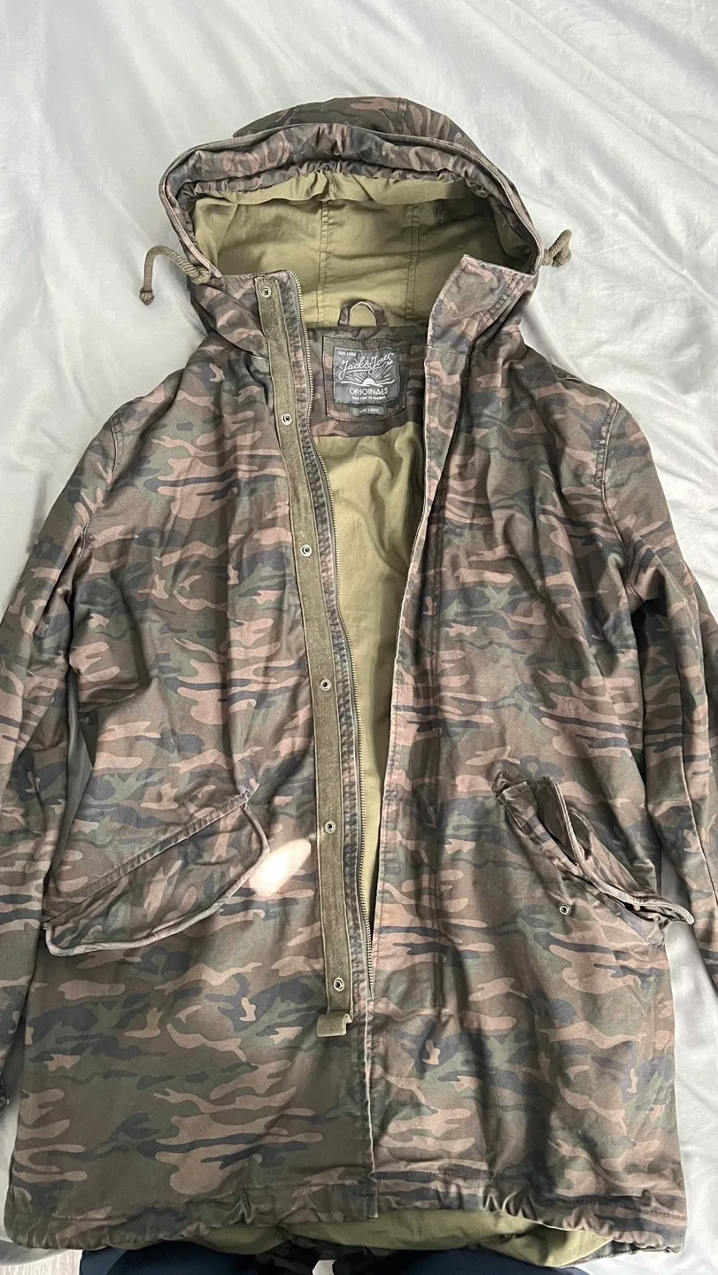 Men's Jacket Bundle - 7 Jackets thumbnail