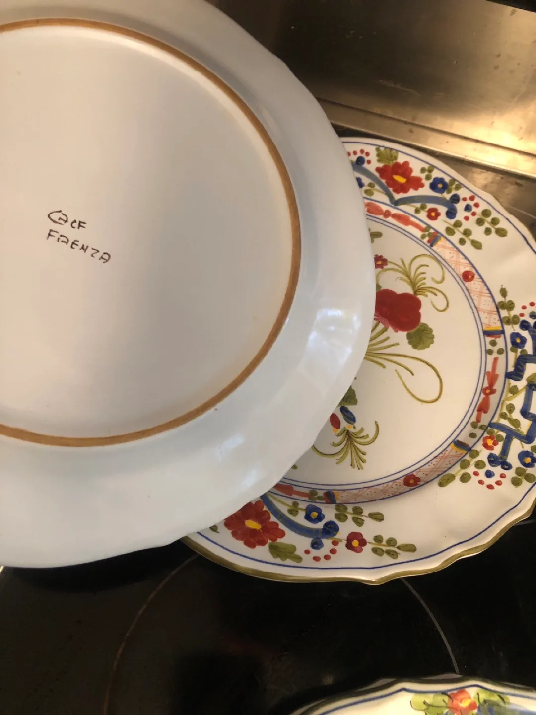 Italian Hand-Painted Dinnerware Set image indicator(4)
