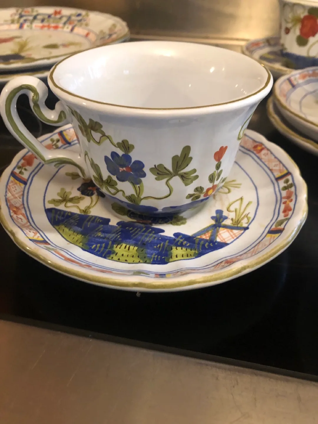 Italian Hand-Painted Dinnerware Set image indicator(9)