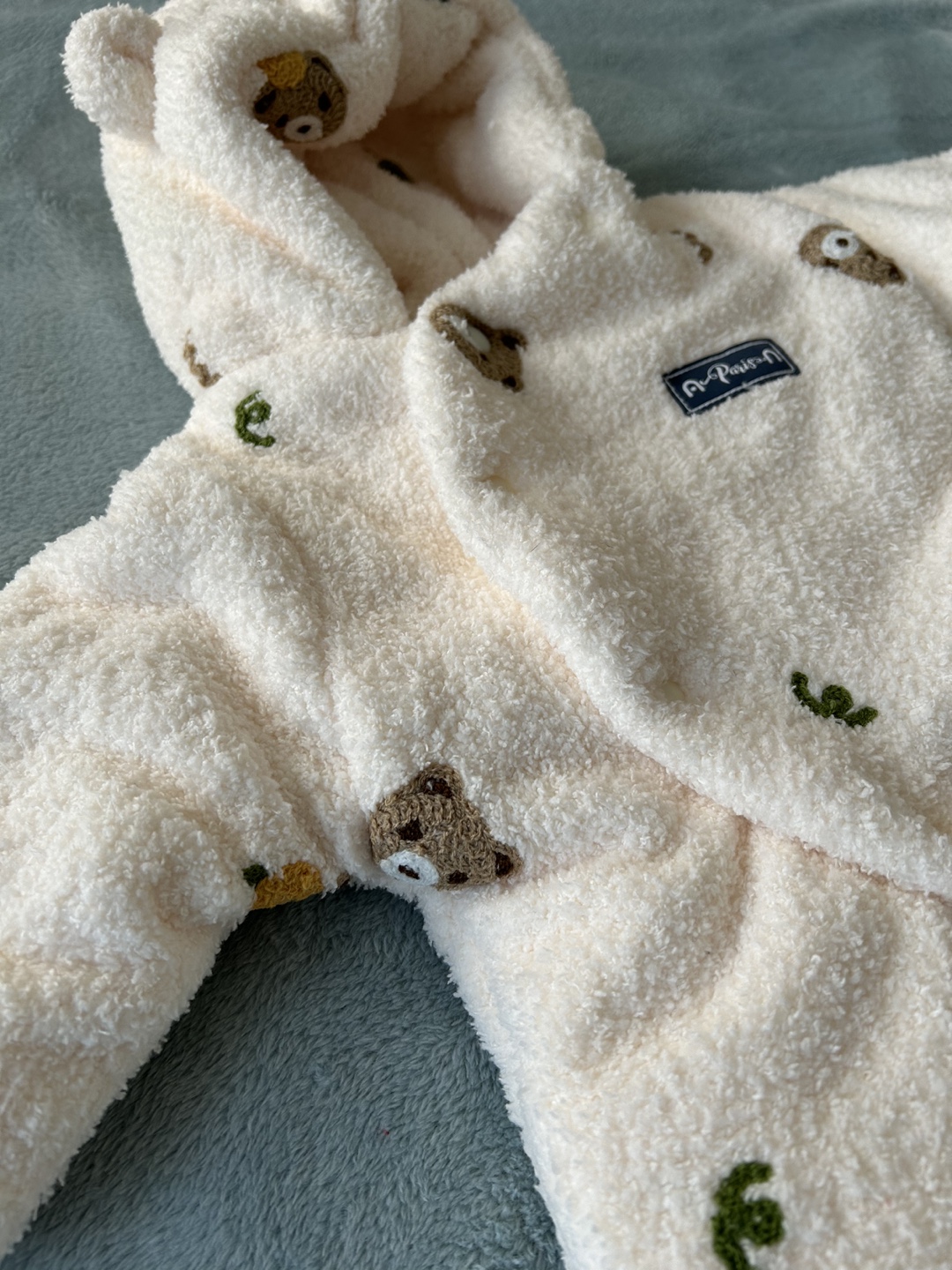 BNWT Baby Bear Snowsuit - photo 2