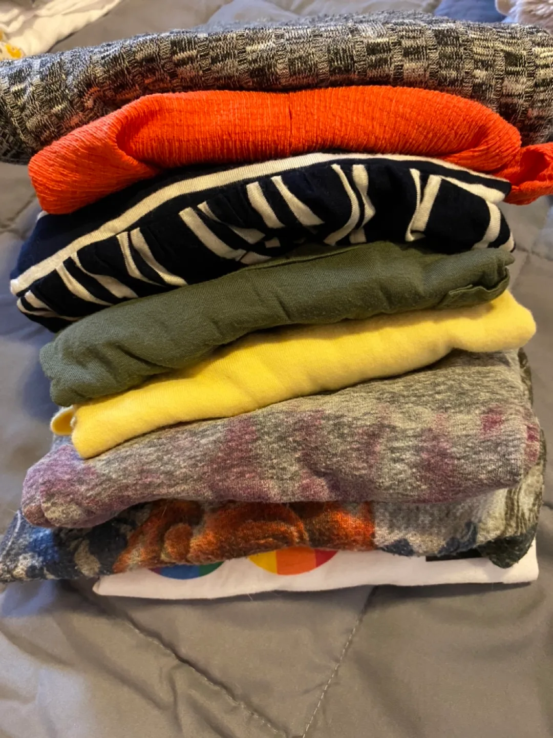 Bundle of 8 Women's T-Shirts🥕 image indicator(3)