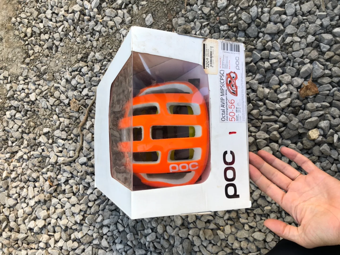 POC Octal AVIP MIPS Cycling Helmet image indicator(2)