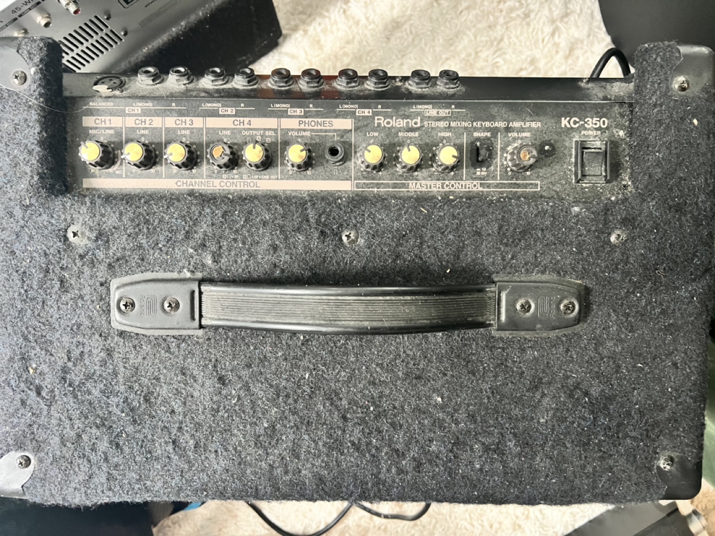 Roland KC-350 Keyboard Amplifier - photo 2