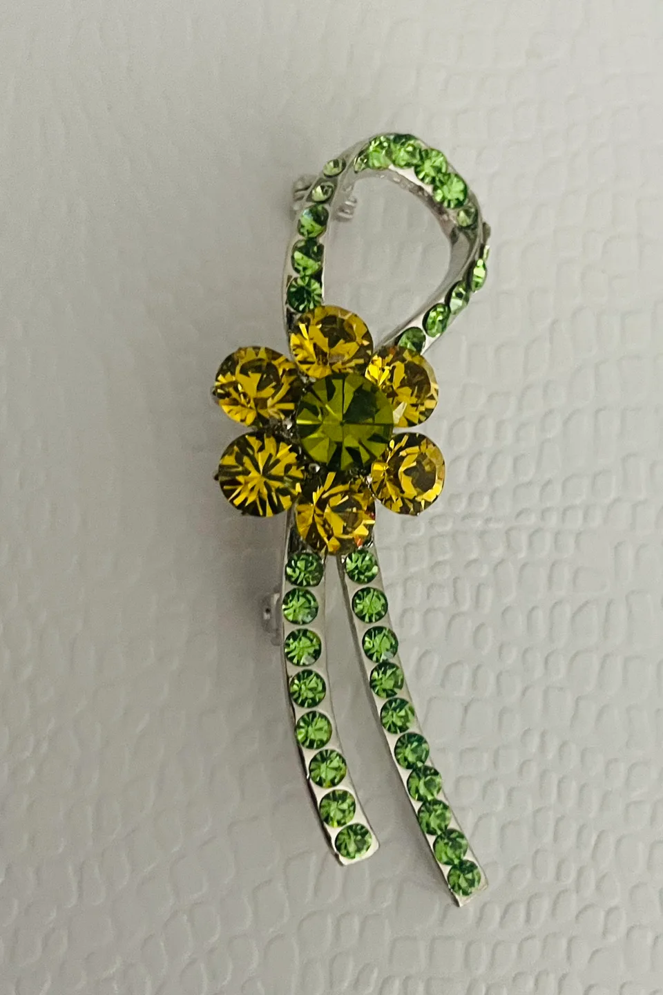 Rhinestone Flower Brooch image indicator(3)