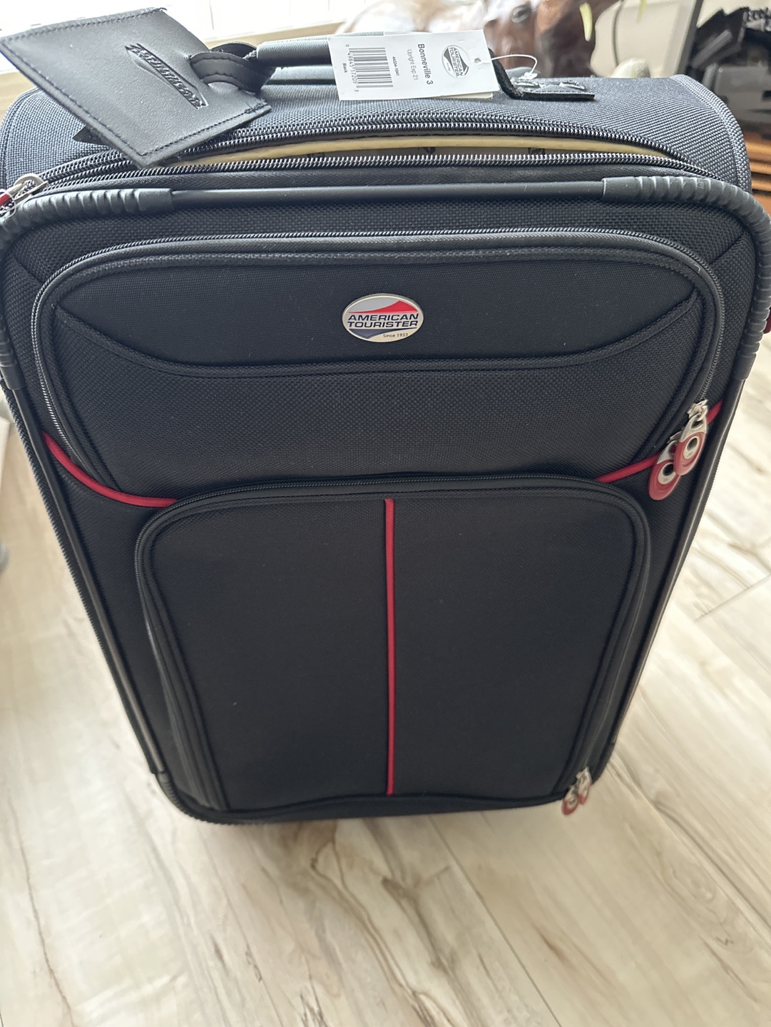American Tourister 2-Piece Luggage Set - photo 2