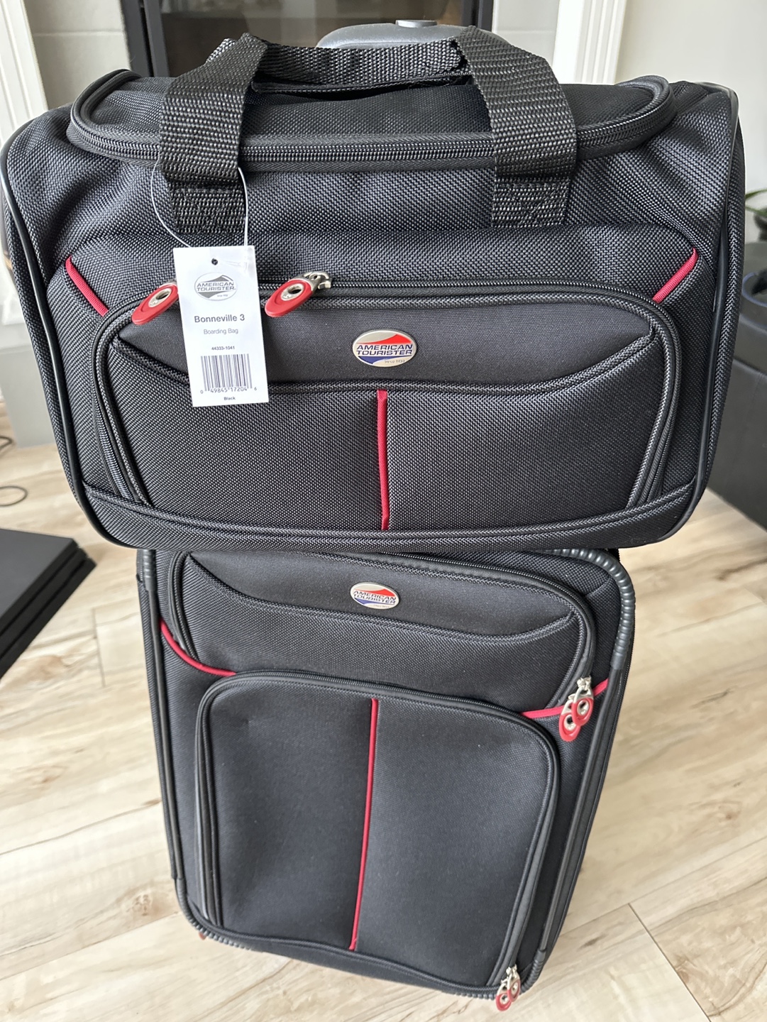 American Tourister 2-Piece Luggage Set