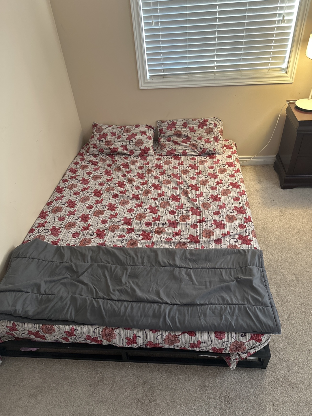 Queen Platform Bed Frame plus mattress - photo 3