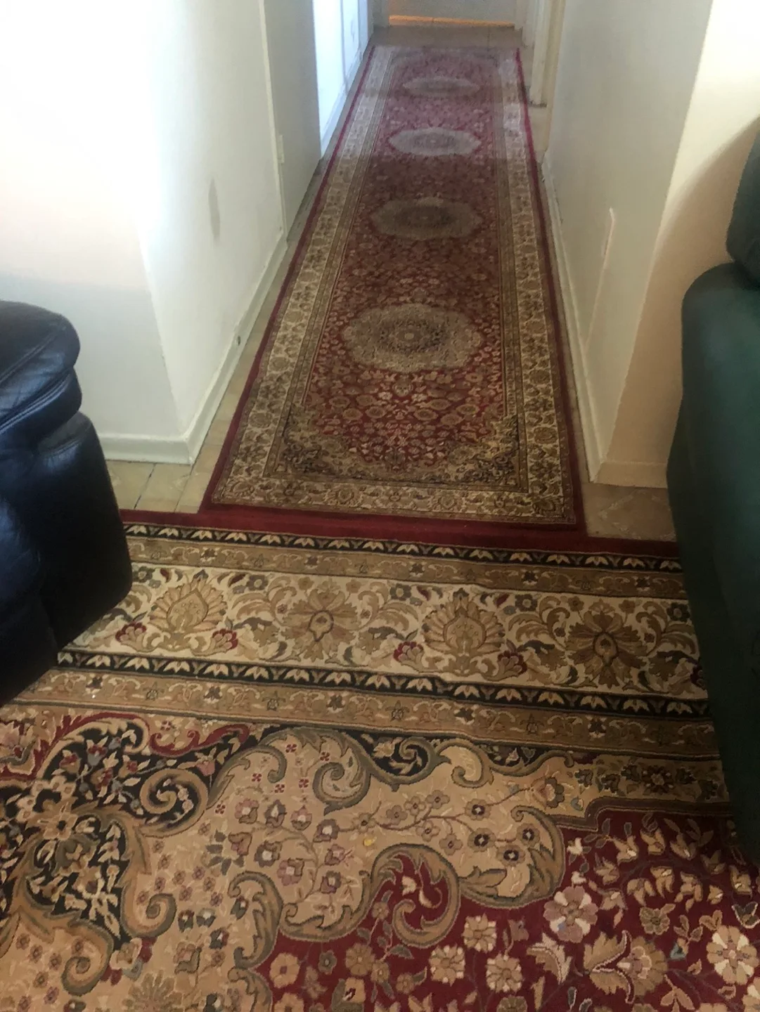 Red and Cream Area Rugs (( moving sale)) image indicator(5)