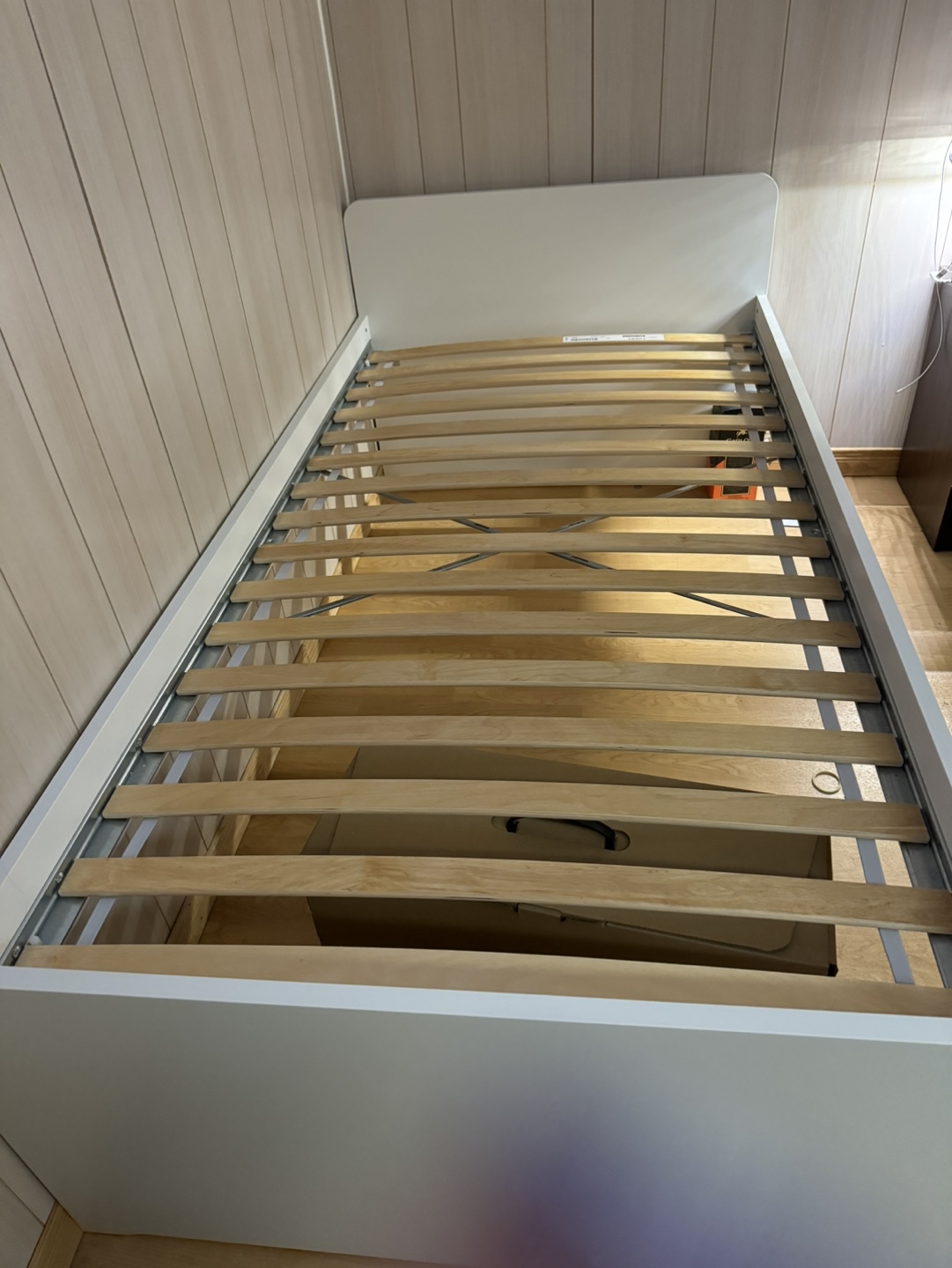 IKEA ASKVOLL Twin Bed Frame - photo 2