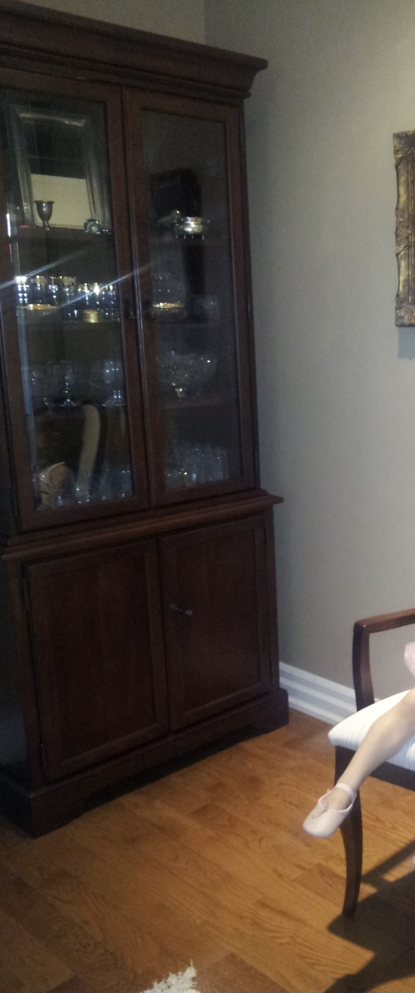 Solid wood China cabinet with display - photo 5