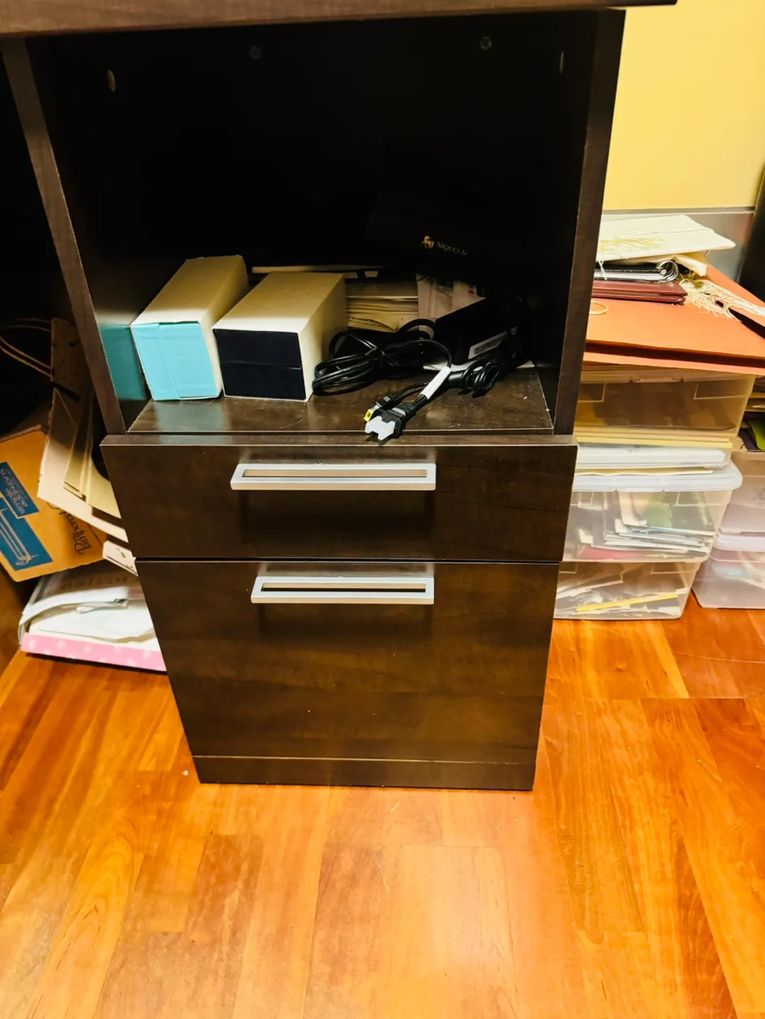 Corner Desk with Hutch image indicator(6)